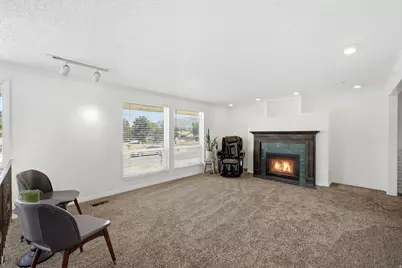 1174 Violet Dr, Sandy, UT 84094 - Photo 6
