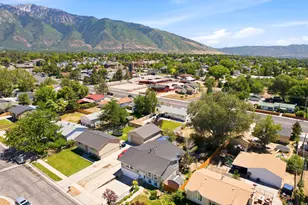 1174 Violet Dr, Sandy, UT 84094 - Photo 4