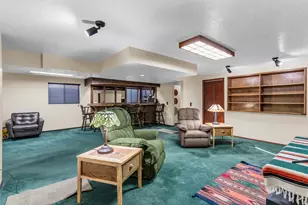 2339 N Joni Dr E, Layton, UT 84040 - Photo 18