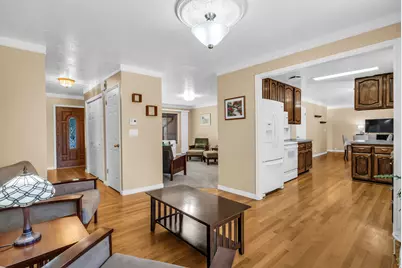 2339 N Joni Dr E, Layton, UT 84040 - Photo 8