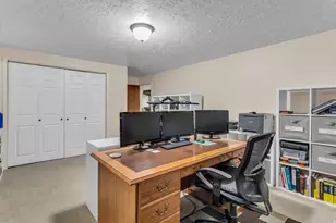 2339 N Joni Dr E, Layton, UT 84040 - Photo 22
