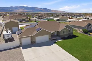 664 S Saddle Rd, Grantsville, UT 84029 - Photo 2