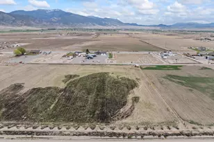 1165 E Austin Dr, Elsinore, UT 84724 - Photo 4