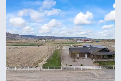 1165 E Austin Dr, Elsinore, UT 84724 - Photo 12