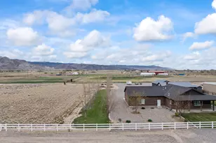 1165 E Austin Dr, Elsinore, UT 84724 - Photo 12
