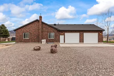 1165 E Austin Dr, Elsinore, UT 84724 - Photo 24