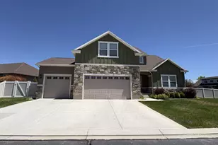 731 S 45 E, Vineyard, UT 84059 - Photo 1