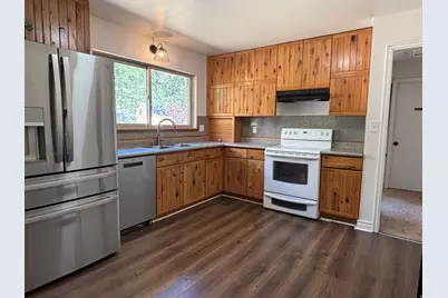 580 Simoron Dr, Ogden, UT 84405 - Photo 6