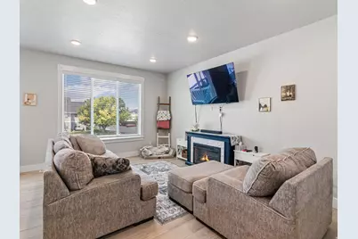 759 N Brook Ave, Tooele, UT 84074 - Photo 12