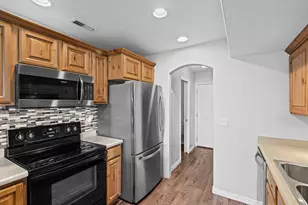 652 W 800 N, Clinton, UT 84015 - Photo 10