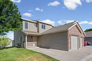 652 W 800 N, Clinton, UT 84015 - Photo 2