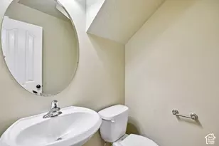 7054 S Greensand Dr W, West Jordan, UT 84084 - Photo 12