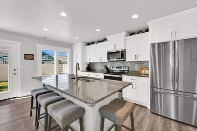 2777 W 4175 S #232, Roy, UT 84067 - Photo 6