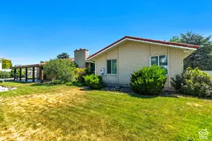 1602 E Nicklaus Circle, Sandy, UT 84092 - Photo 8
