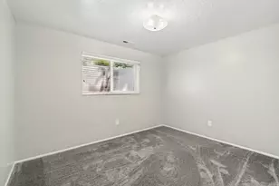 1602 Nicklaus Cir, Sandy, UT 84092 - Photo 30