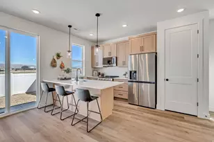 628 E Garden Grove Way, Eagle Mountain, UT 84005 - Photo 8