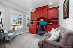2639 W Pebble Creek Ln N, Lehi, UT 84043 - Photo 4