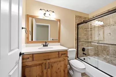 1475 W Iron Port Dr, South Jordan, UT 84095 - Photo 26