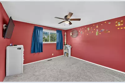 1045 Peach Dr, Ogden, UT 84404 - Photo 18