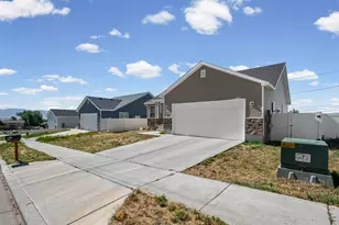 562 W 900 S, Tooele, UT 84074 - Photo 2
