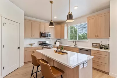 1179 N Downfield Ln W #208, North Salt Lake, UT 84054 - Photo 8