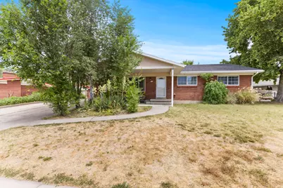 897 E Elm St, Layton, UT 84041 - Photo 2