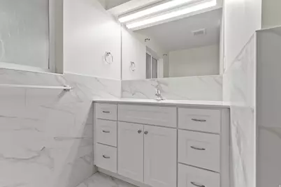 897 E Elm St, Layton, UT 84041 - Photo 16