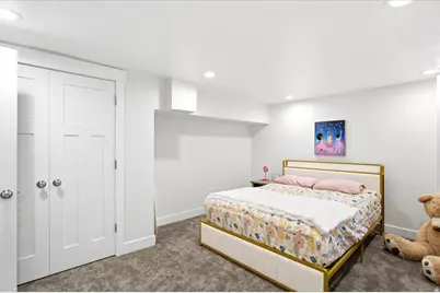 555 E Pages Ln, Centerville, UT 84014 - Photo 38