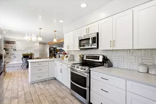 555 E Pages Ln, Centerville, UT 84014 - Photo 20
