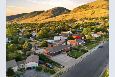 555 E Pages Ln, Centerville, UT 84014 - Photo 6