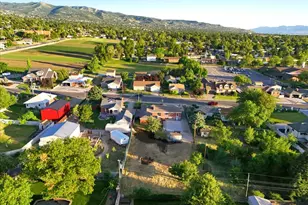 555 E Pages Ln, Centerville, UT 84014 - Photo 54
