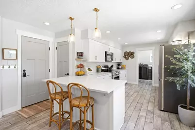 555 E Pages Ln, Centerville, UT 84014 - Photo 14