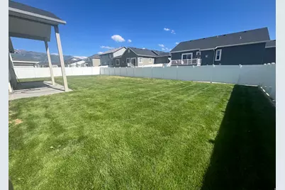 2467 W 3375 S, West Haven, UT 84401 - Photo 16