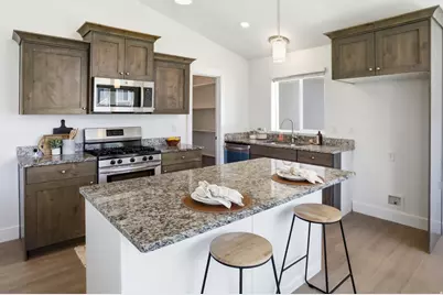 2467 W 3375 S, West Haven, UT 84401 - Photo 14