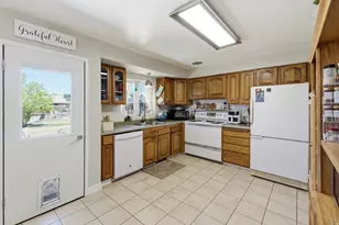 2212 W 5150 S, Roy, UT 84067 - Photo 10