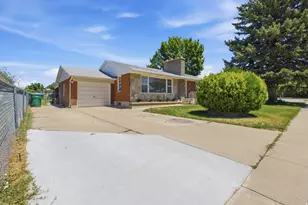 2212 W 5150 S, Roy, UT 84067 - Photo 2