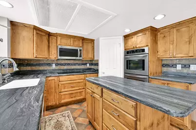 4792 Glasmann Way, South Ogden, UT 84403 - Photo 46