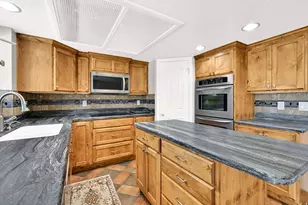 4792 Glasmann Way, South Ogden, UT 84403 - Photo 22