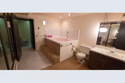 1398 N Oakridge Dr, Centerville, UT 84014 - Photo 28
