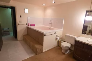 1398 N Oakridge Dr, Centerville, UT 84014 - Photo 28