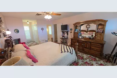 1398 N Oakridge Dr, Centerville, UT 84014 - Photo 20