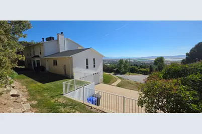 1398 N Oakridge Dr, Centerville, UT 84014 - Photo 6