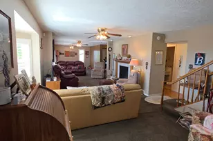 1398 N Oakridge Dr, Centerville, UT 84014 - Photo 18