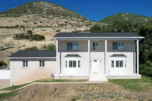 1398 N Oakridge Dr, Centerville, UT 84014 - Photo 1
