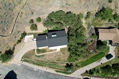 1398 N Oakridge Dr, Centerville, UT 84014 - Photo 58