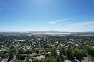 1398 N Oakridge Dr, Centerville, UT 84014 - Photo 54
