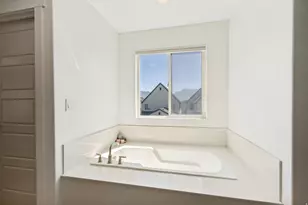 2413 N Gotland Way W, Lehi, UT 84043 - Photo 20