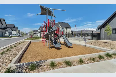 2413 N Gotland Way W, Lehi, UT 84043 - Photo 42