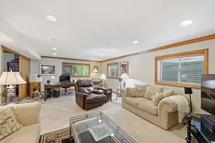 12144 S Mountain Shadow Rd E, Sandy, UT 84092 - Photo 44