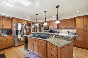 12144 S Mountain Shadow Rd E, Sandy, UT 84092 - Photo 20